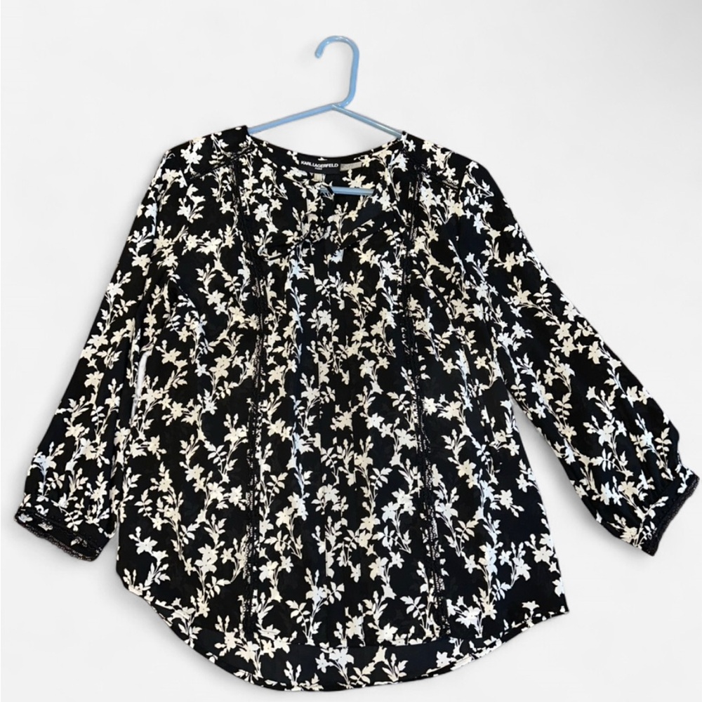 NWT Karl Lagerfeld Black and White Floral Top